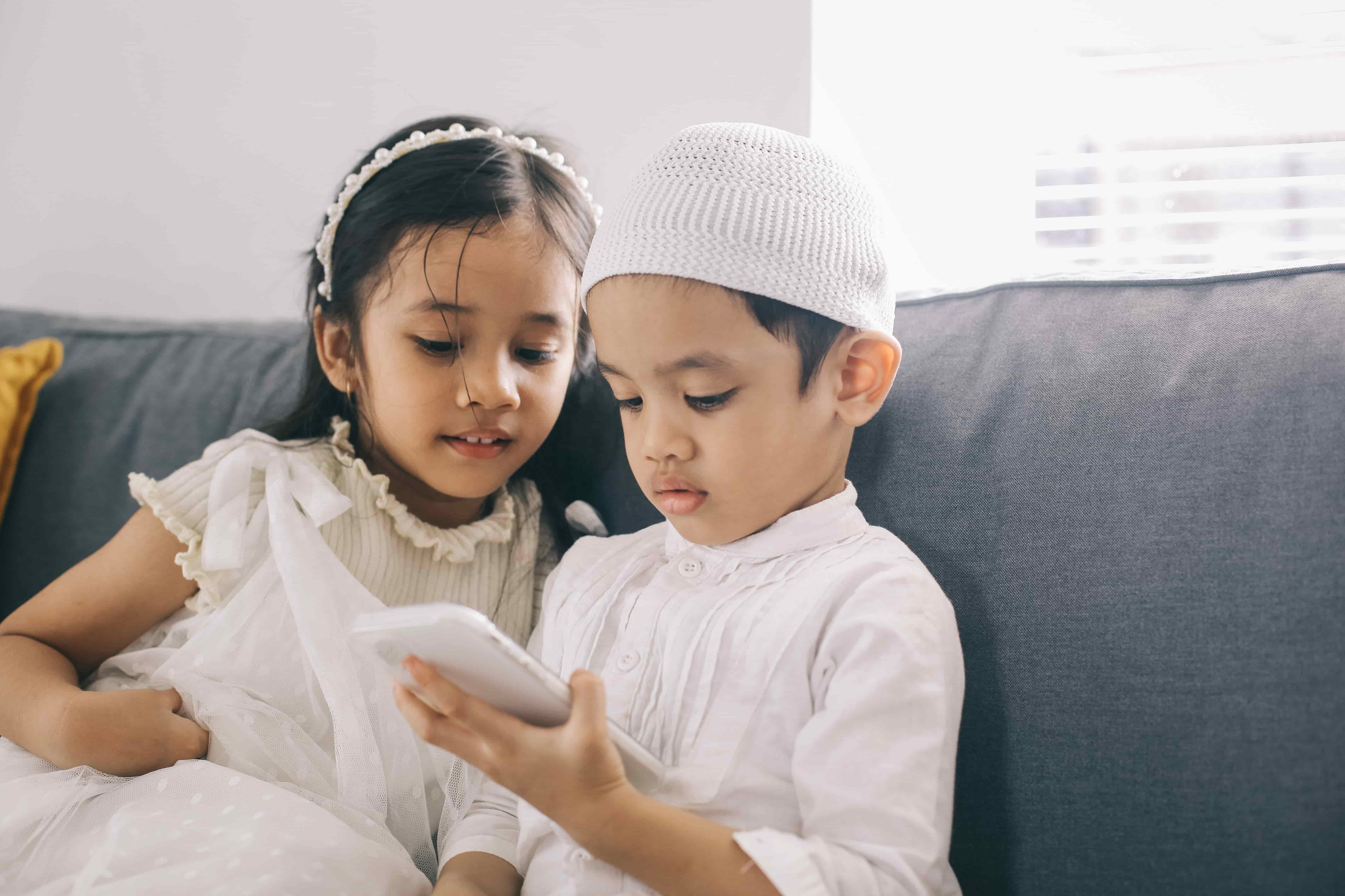 UAE announces social media ban for under-15s: Official news agency 